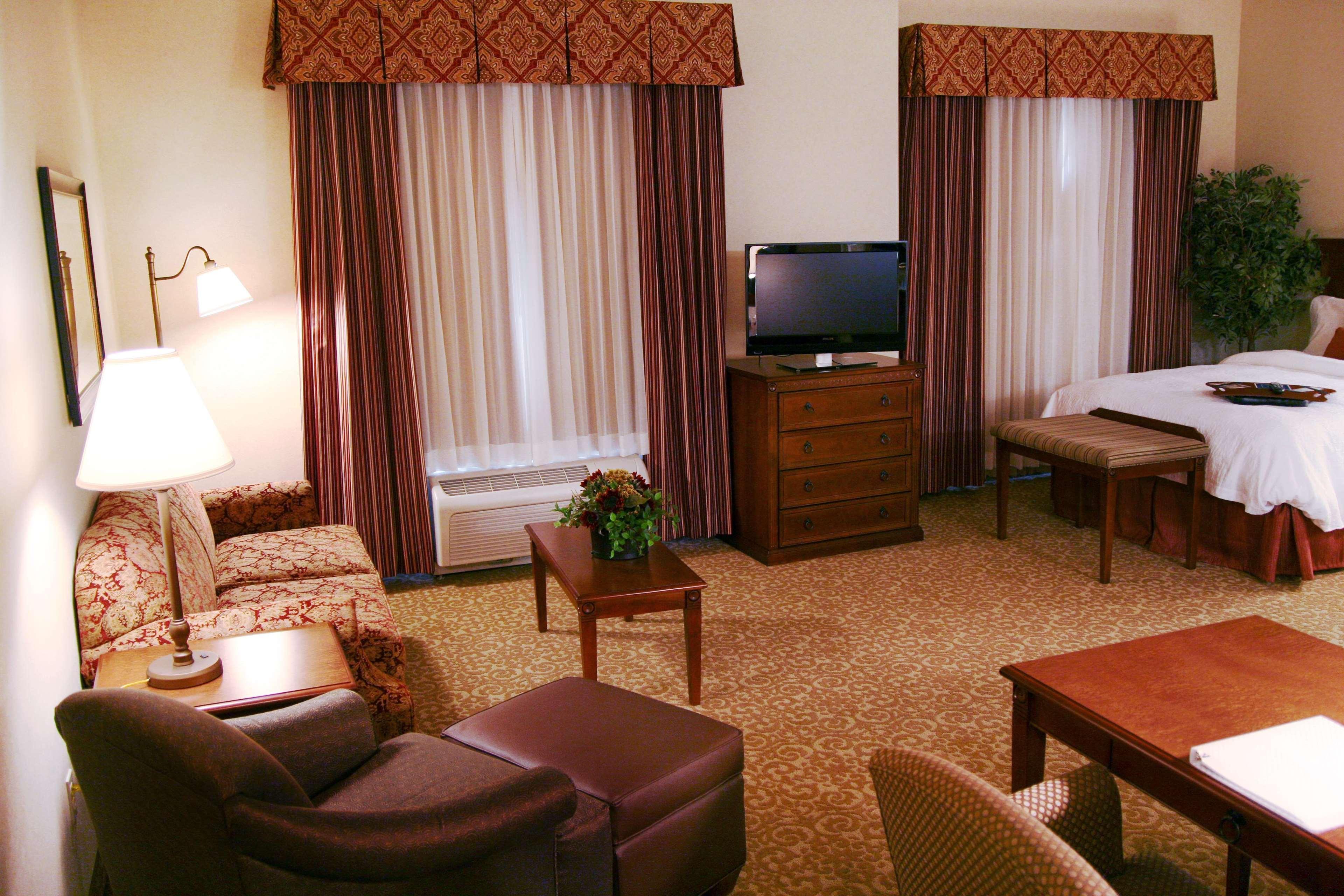 Hampton Inn & Suites Lodi Room photo