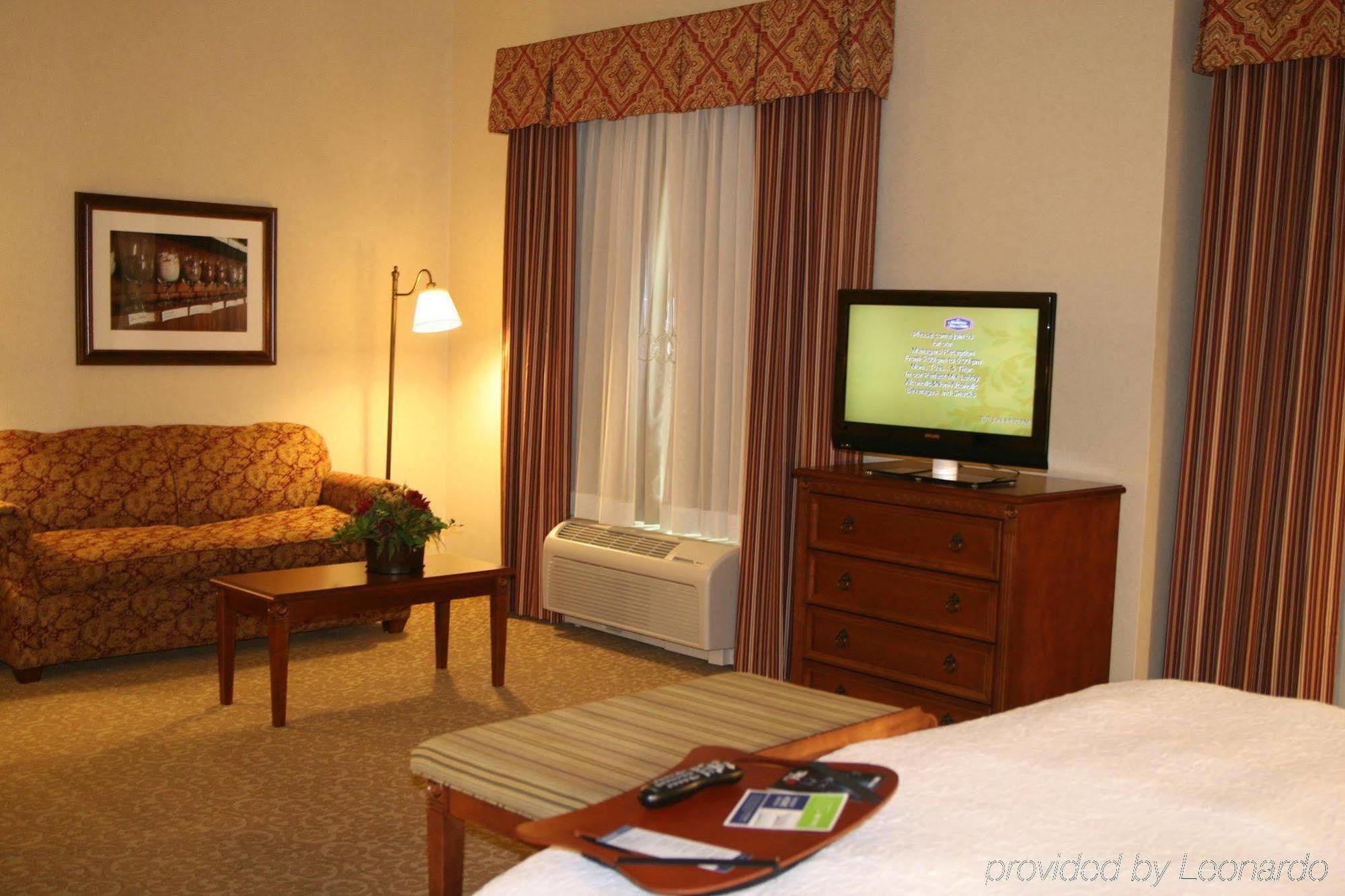 Hampton Inn & Suites Lodi Room photo