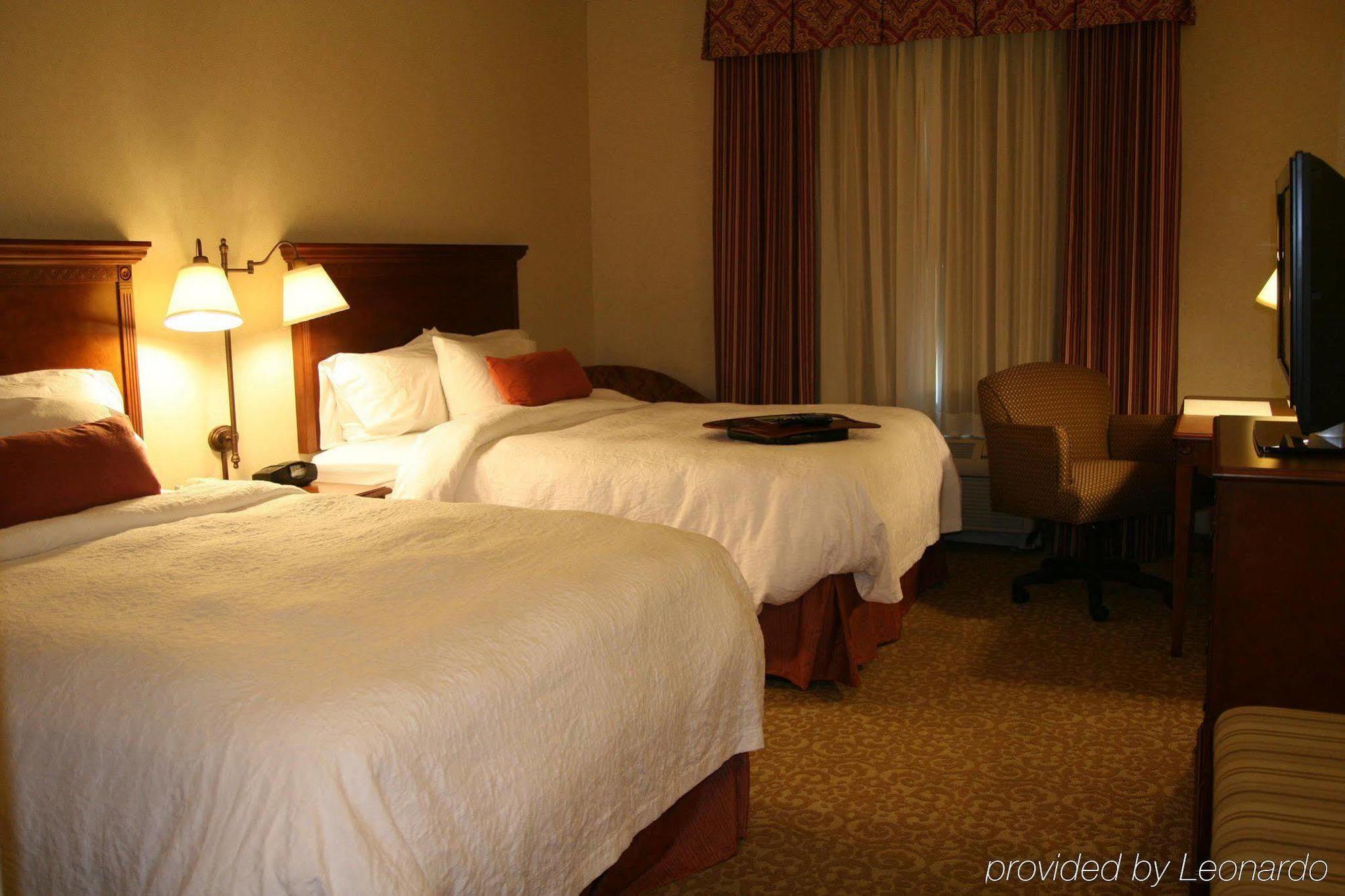 Hampton Inn & Suites Lodi Room photo