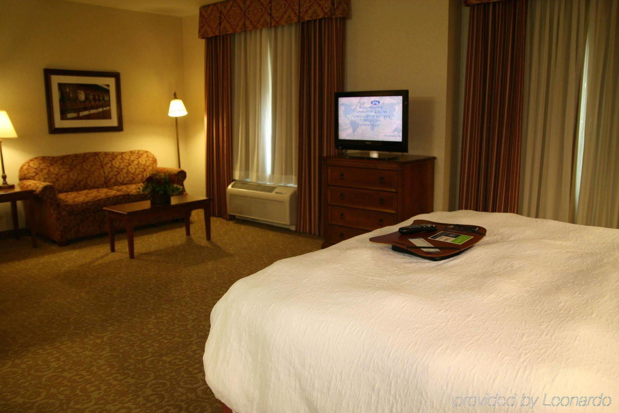 Hampton Inn & Suites Lodi Room photo