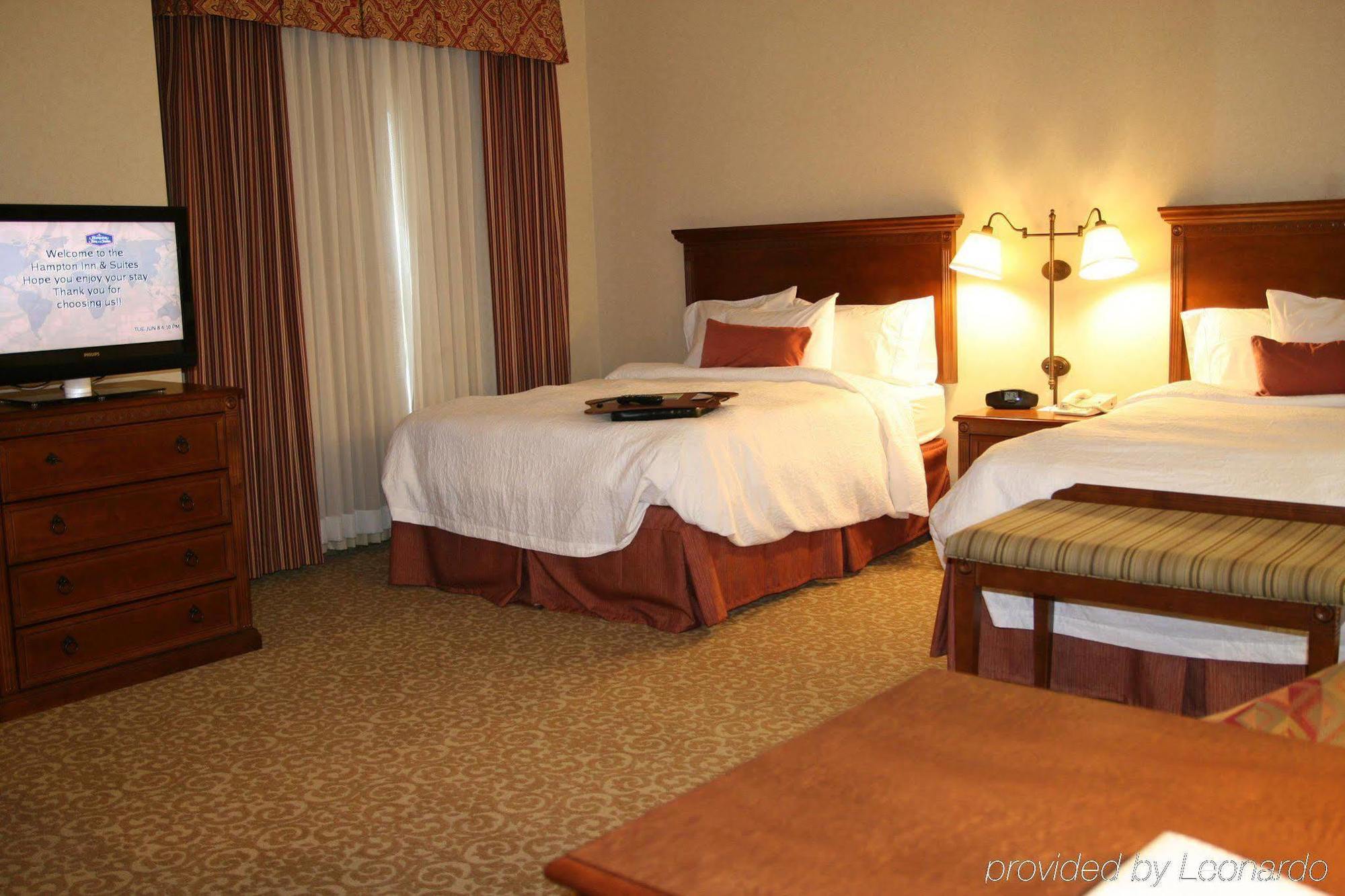 Hampton Inn & Suites Lodi Room photo