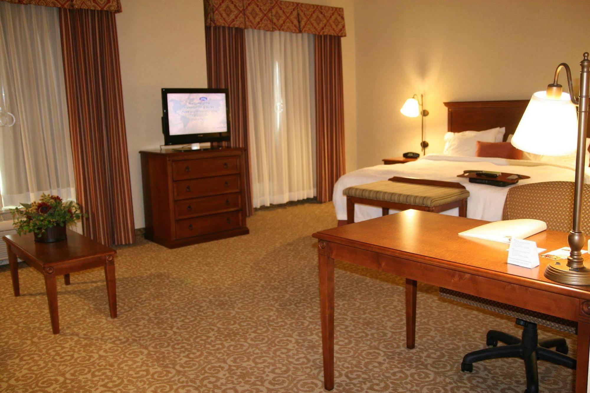 Hampton Inn & Suites Lodi Room photo